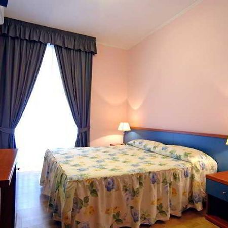 Buone Vacanze Рим Экстерьер фото